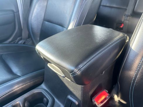 Used 2021 Jeep Wrangler Unlimited Rubicon 4xe w/ Steel Bumper Group image 32