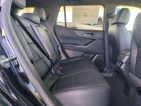 New 2026 Chevrolet Equinox LT w/ Convenience Package II FWD image 31