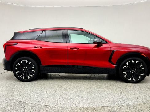 Used 2024 Chevrolet Blazer EV RS AWD/4WD image 4