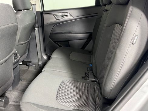 Used 2025 Kia Sportage LX image 24