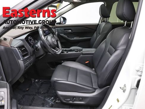 Used 2023 Nissan Rogue SV w/ SV Premium B Package AWD/4WD image 14