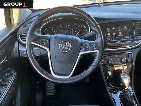 Used 2022 Buick Encore Preferred image 1