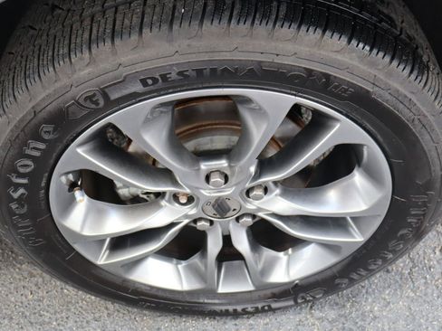 Used 2020 Dodge Durango R/T w/ Technology Group RWD image 44