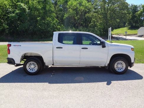 Used 2019 Chevrolet Silverado 1500 W/T w/ Trailering Package AWD/4WD image 7