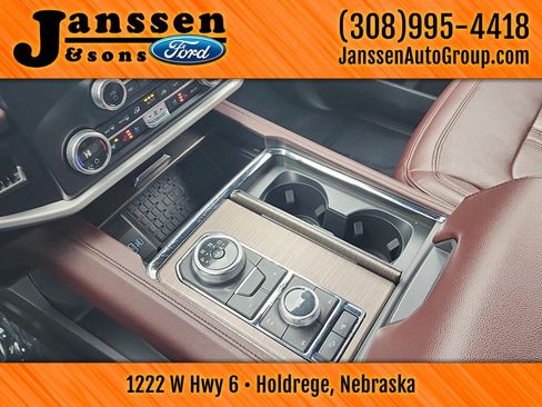 Used 2024 Ford Expedition Max Limited image 40