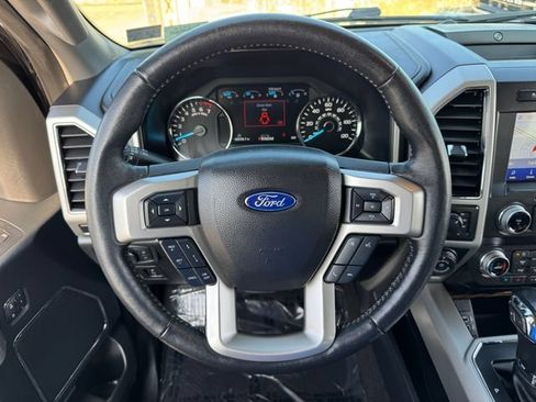 Used 2020 Ford F150 Lariat w/ Equipment Group 502A Luxury AWD/4WD image 21