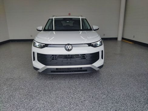 New 2026 Volkswagen Tiguan SE AWD/4WD image 2