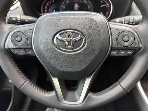 Certified 2020 Toyota RAV4 Limited FWD image 24