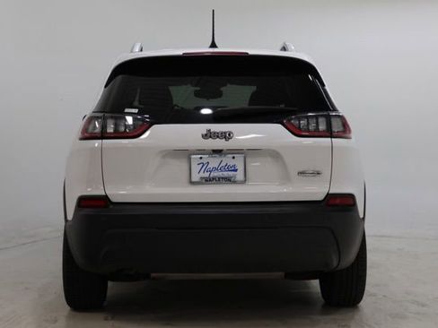 Used 2021 Jeep Cherokee Latitude Plus FWD image 6