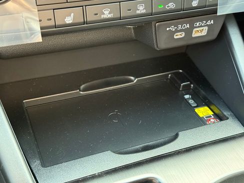 New 2026 Subaru Outback Limited AWD/4WD image 18