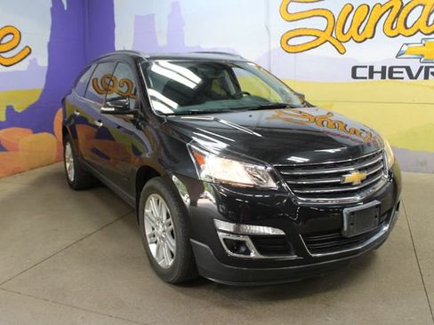 Used 2015 Chevrolet Traverse LT AWD/4WD image 4