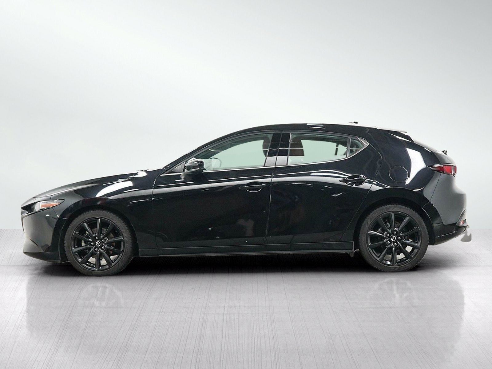 Used 2020 MAZDA MAZDA3 AWD Hatchback w/ Premium Pkg image 2