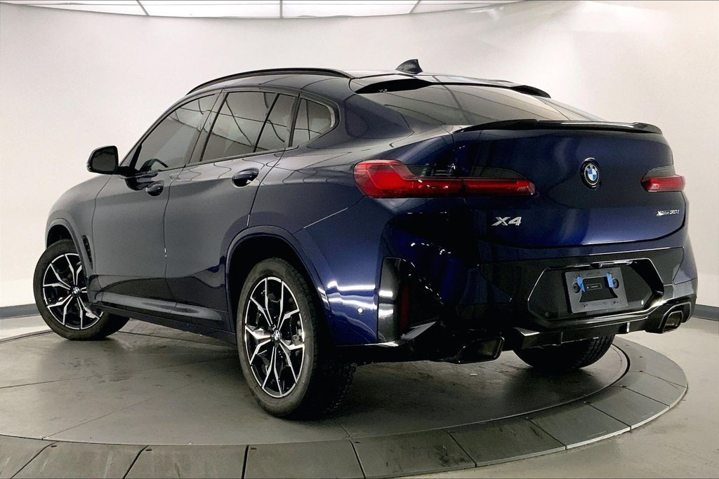 Certified 2025 BMW X4 xDrive30i w/ Premium Package AWD/4WD image 10