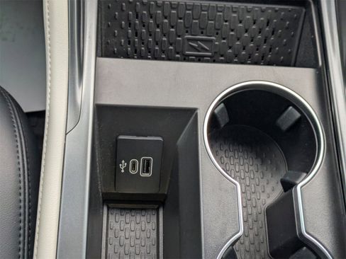 Used 2024 Lincoln Nautilus Premier w/ Equipment Group 102A image 25