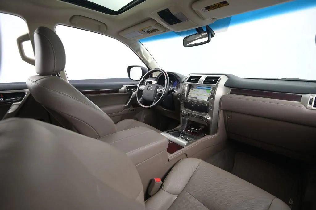Used 2018 Lexus GX 460 Premium w/ Premium Package AWD/4WD image 48