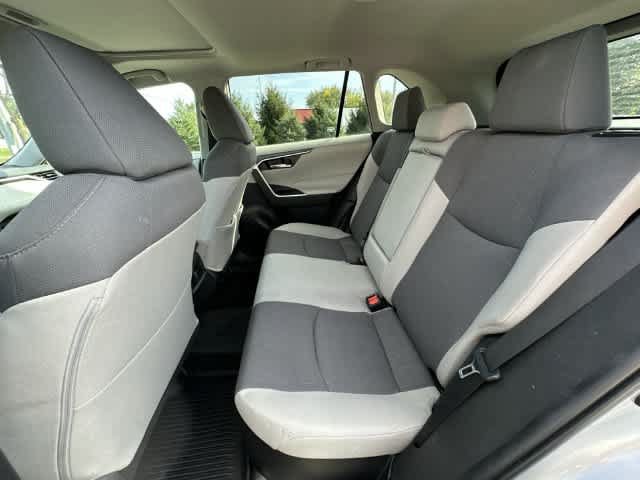 Used 2022 Toyota RAV4 XLE w/ Convenience Package AWD/4WD image 19
