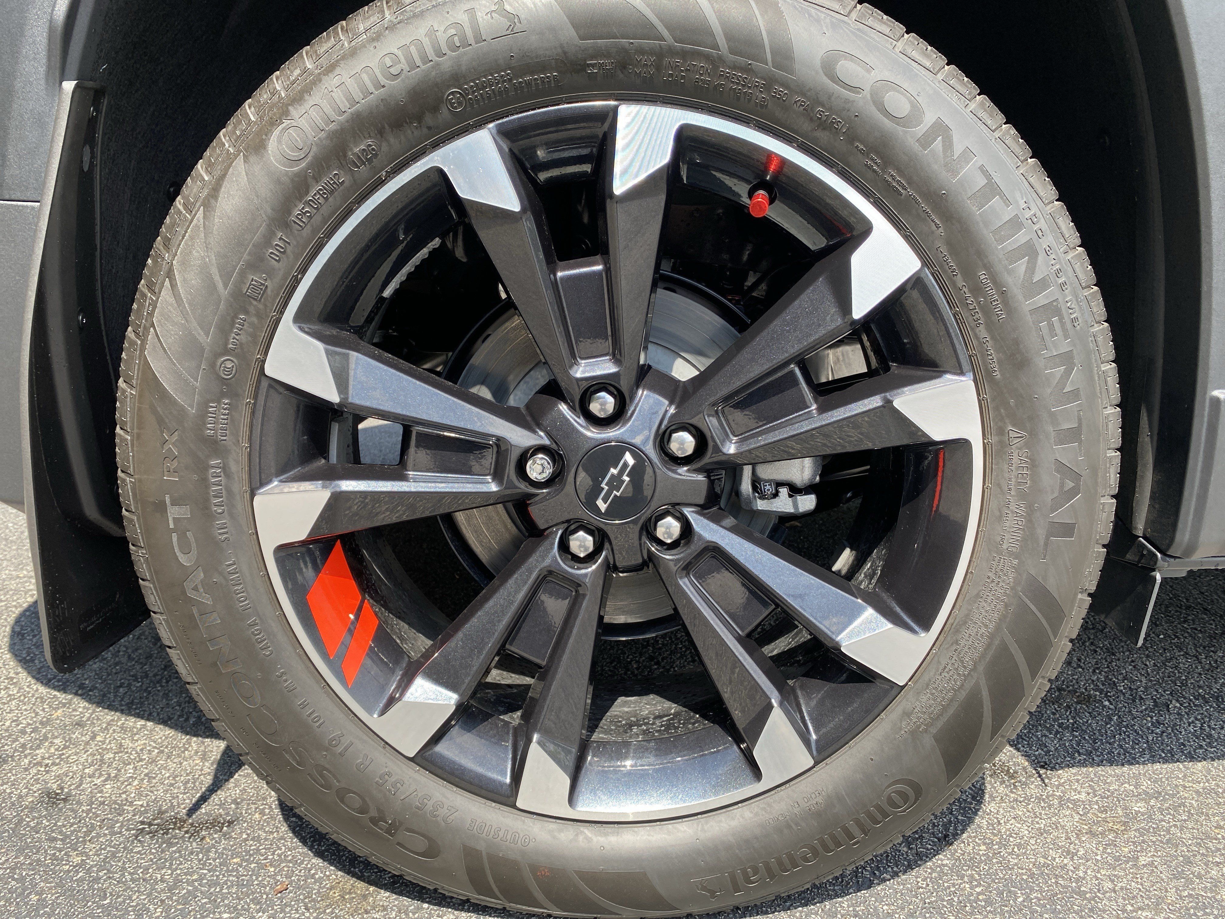Used 2026 Chevrolet Equinox RS w/ Safety and Technology Package FWD image 42