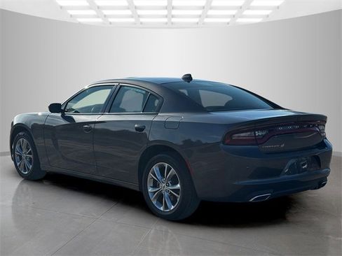 Certified 2022 Dodge Charger SXT w/ Cold Weather Package image 4