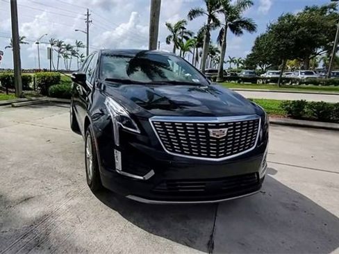 Used 2022 Cadillac XT5 Premium Luxury w/ Technology Package image 12