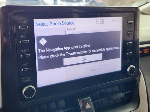 Used 2020 Toyota Corolla LE image 23