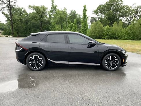 Used 2022 Kia EV6 Wind AWD/4WD image 8
