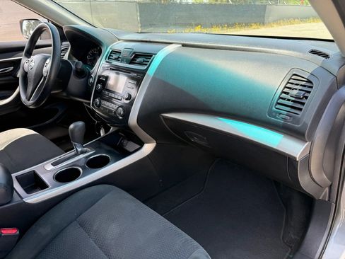 Used 2015 Nissan Altima 2.5 S w/ Special Edition Package image 19
