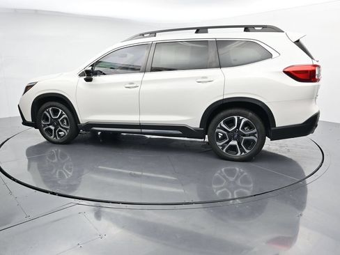 Used 2024 Subaru Ascent Limited AWD/4WD image 5