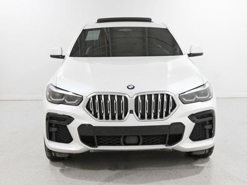 Certified 2022 BMW X6 xDrive40i w/ M Sport Package image 2