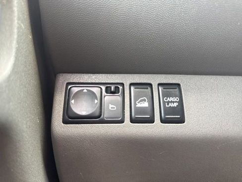Used 2017 Nissan Frontier SV AWD/4WD image 21