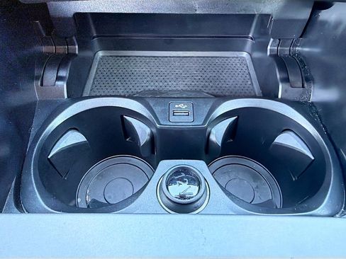 Used 2025 BMW 230i Coupe w/ Parking Assistance Package RWD image 29