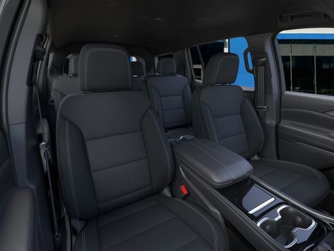 New 2026 Chevrolet Traverse LT w/ Driver Confidence Package FWD image 17