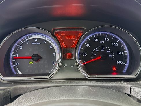 Used 2014 Nissan Versa SV w/ Convenience Package image 18