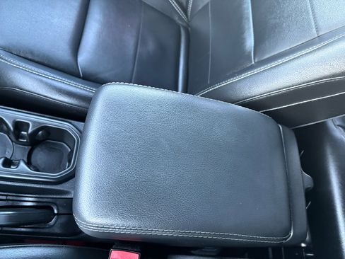 Used 2023 Jeep Wrangler Sahara image 29