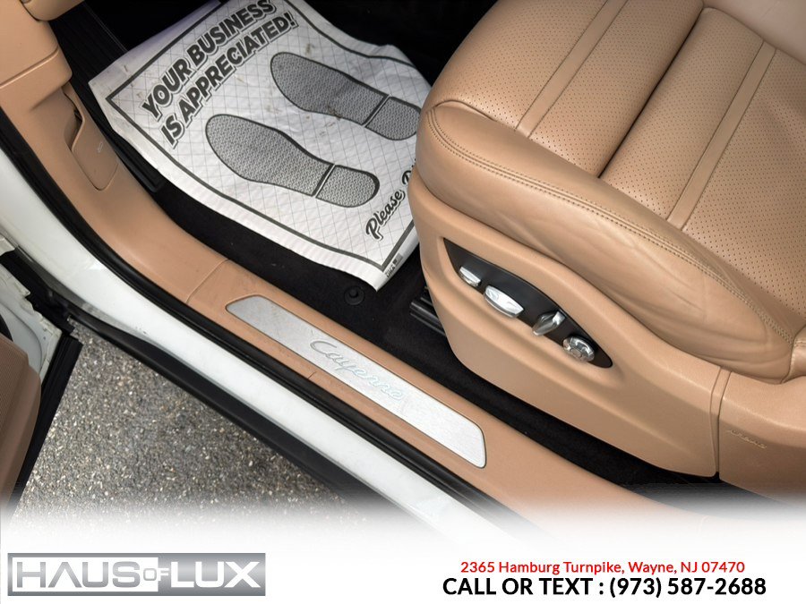 Used 2020 Porsche Cayenne AWD/4WD image 10