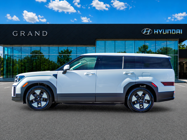 Certified 2026 Hyundai Santa Fe SE FWD image 2