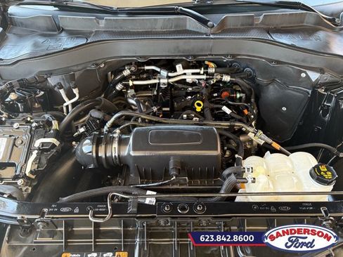 Used 2022 Ford Explorer XLT w/ Equipment Group 202A AWD/4WD image 9