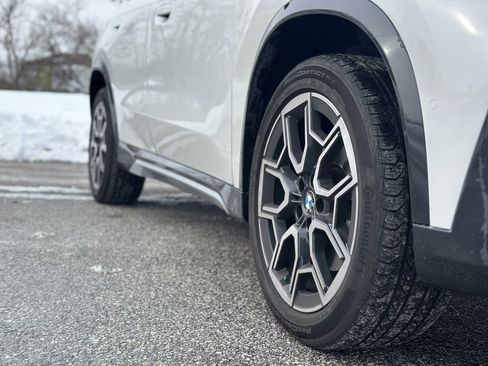 Used 2023 BMW X1 xDrive28i w/ Premium Package image 11