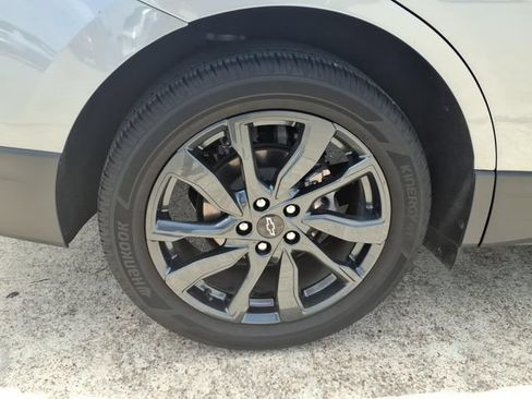 Used 2023 Chevrolet Equinox RS w/ RS Leather Package FWD image 23