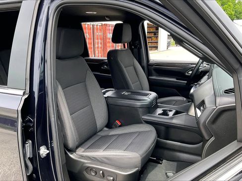 Used 2024 Chevrolet Tahoe LS RWD image 9