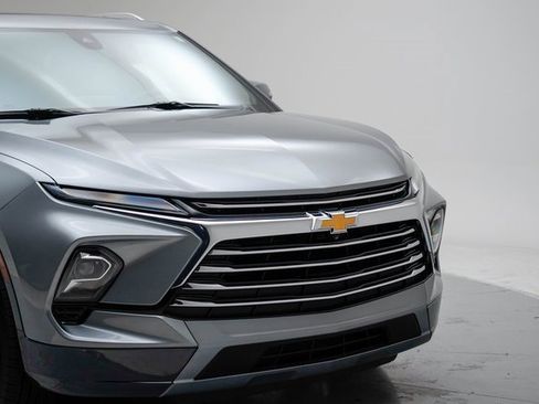 Used 2023 Chevrolet Blazer Premier w/ Driver Confidence II Package image 13