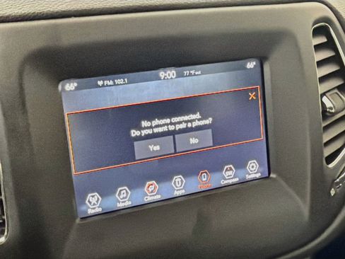 Used 2020 Jeep Compass Latitude w/ Popular Equipment Group FWD image 21