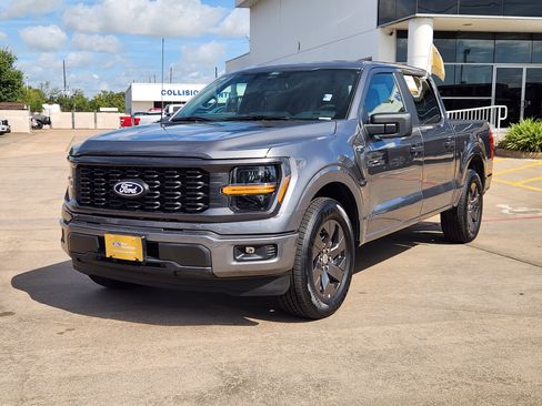 Used 2025 Ford F150 STX w/ Equipment Group 200A RWD image 2