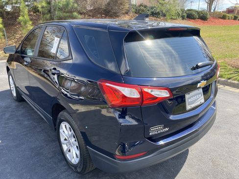 Used 2020 Chevrolet Equinox LS image 6