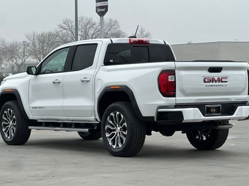 New 2026 GMC Canyon Denali image 4