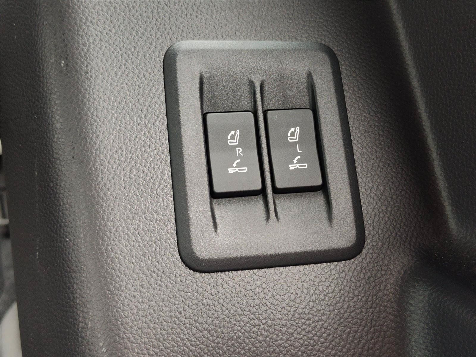 Used 2024 Lexus GX 550 w/ Accessory Package (Z1) AWD/4WD image 29