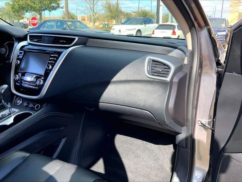 Used 2017 Nissan Murano Platinum w/ Platinum Technology Package image 17
