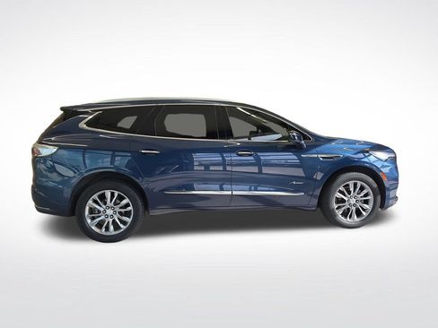 Used 2022 Buick Enclave Avenir FWD image 7