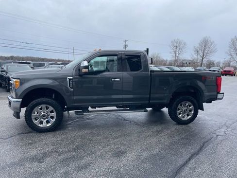 Used 2017 Ford F250 Lariat w/ Chrome Package AWD/4WD image 5