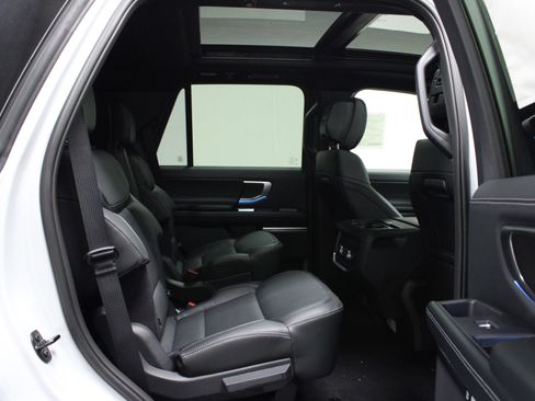 New 2026 Ford Expedition Platinum w/ Stealth Appearance Package image 16