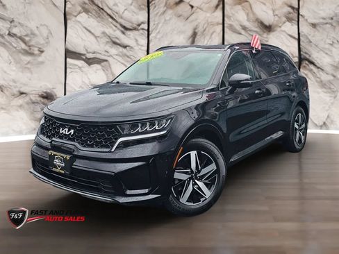 Used 2022 Kia Sorento S w/ Panoramic Sunroof Package FWD image 3